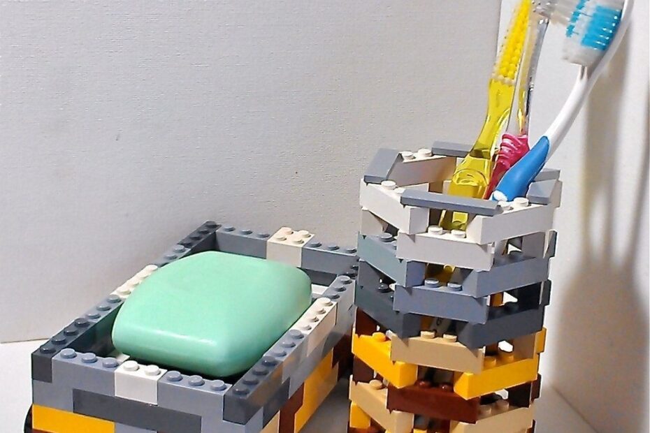 Niezwykłe i przydatne konstrukcje „LEGO” (17 zdjęć)